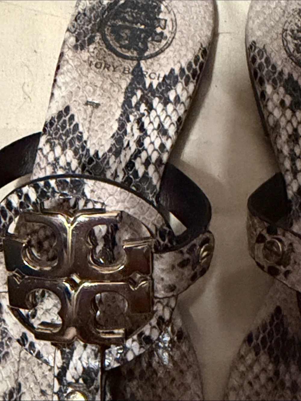 Tory Burch tory burch
